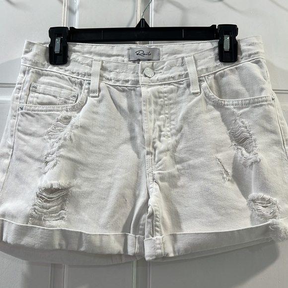 Rails size 25 white Logan distressed shorts excellent condition, button fly - Picture 4 of 13